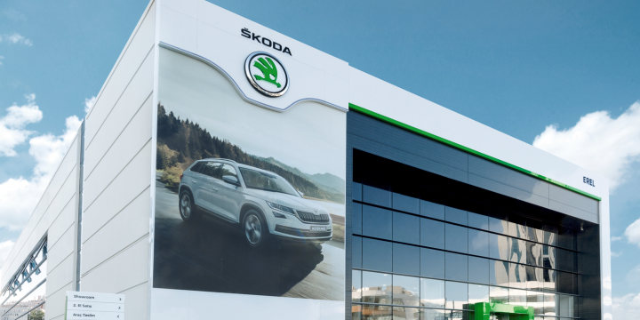12-showroom-ve-servis-yapilari-03